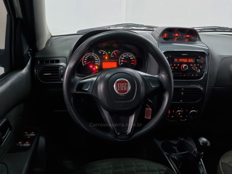 PALIO 1.8 MPI ADVENTURE WEEKEND 16V FLEX 4P MANUAL - 2016 - VACARIA