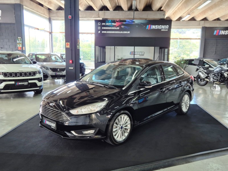 focus 2.0 titanium fastback 16v flex 4p automatico 2018 caxias do sul