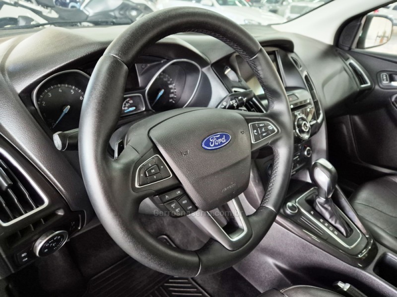 FOCUS 2.0 TITANIUM FASTBACK 16V FLEX 4P AUTOMÁTICO - 2018 - CAXIAS DO SUL