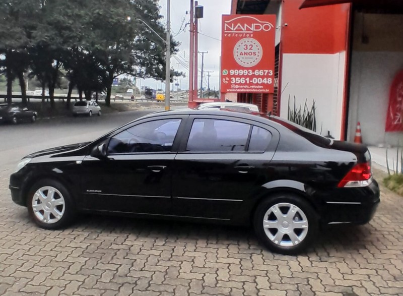 VECTRA 2.0 MPFI ELEGANCE 8V 140CV FLEX 4P MANUAL - 2008 - ESTâNCIA VELHA