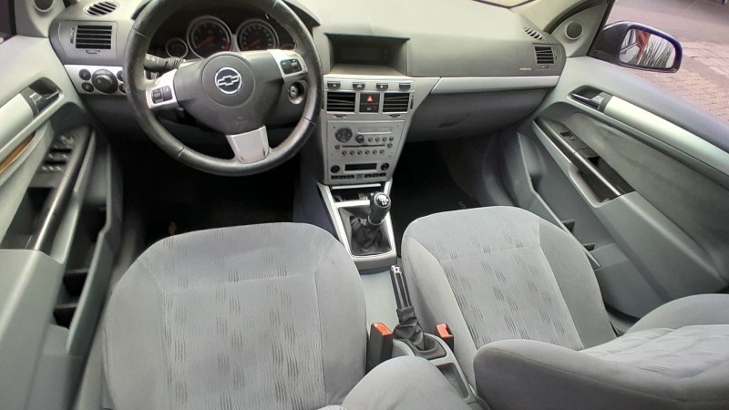 VECTRA 2.0 MPFI ELEGANCE 8V 140CV FLEX 4P MANUAL - 2008 - ESTâNCIA VELHA