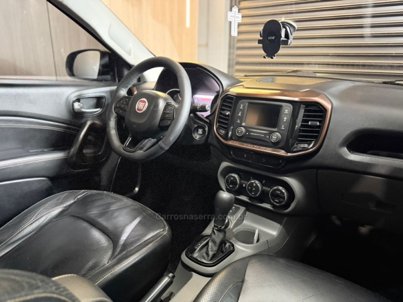 TORO 2.0 16V TURBO DIESEL VOLCANO AT9 4X4 AUTOMÁTICO - 2017 - LAJEADO