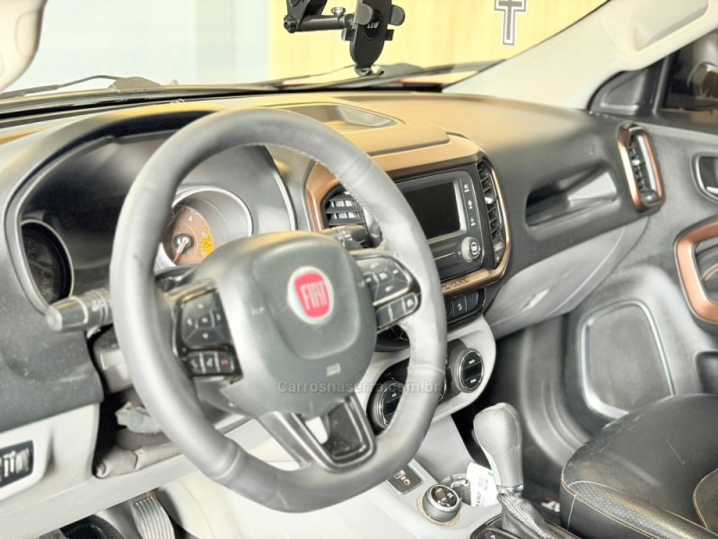 TORO 2.0 16V TURBO DIESEL VOLCANO AT9 4X4 AUTOMÁTICO - 2017 - LAJEADO