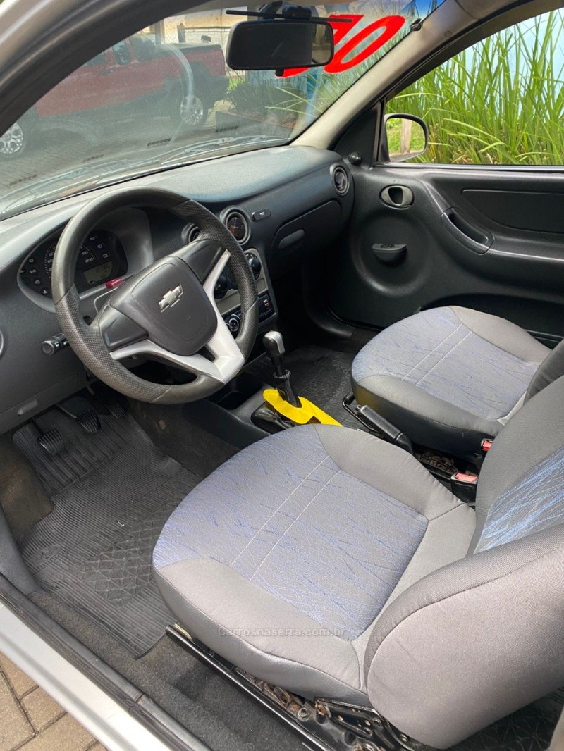 CELTA 1.0 MPFI VHC 8V GASOLINA 2P MANUAL - 2005 - CANELA