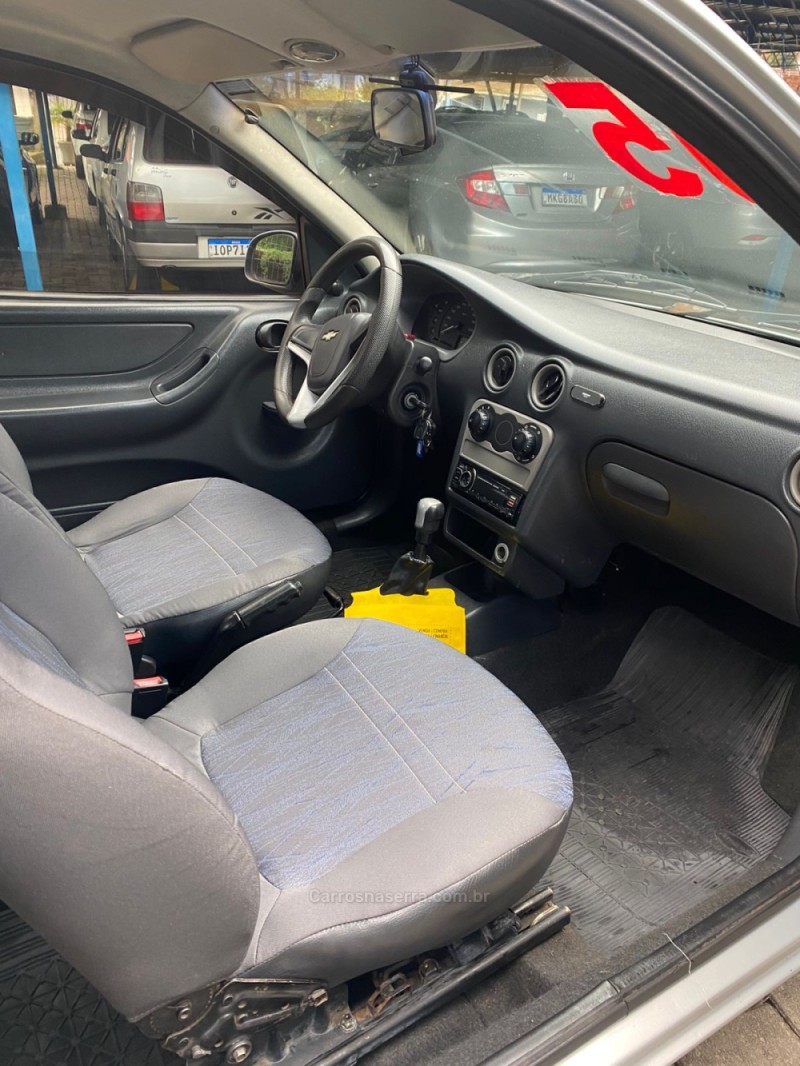 CELTA 1.0 MPFI VHC 8V GASOLINA 2P MANUAL - 2005 - CANELA