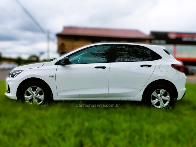 ONIX 1.0 LT1 12V FLEX 4P MANUAL - 2024 - NOVO HAMBURGO