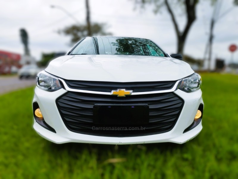 ONIX 1.0 LT1 12V FLEX 4P MANUAL - 2024 - NOVO HAMBURGO