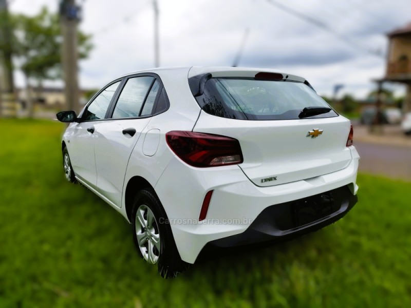 ONIX 1.0 LT1 12V FLEX 4P MANUAL - 2024 - NOVO HAMBURGO