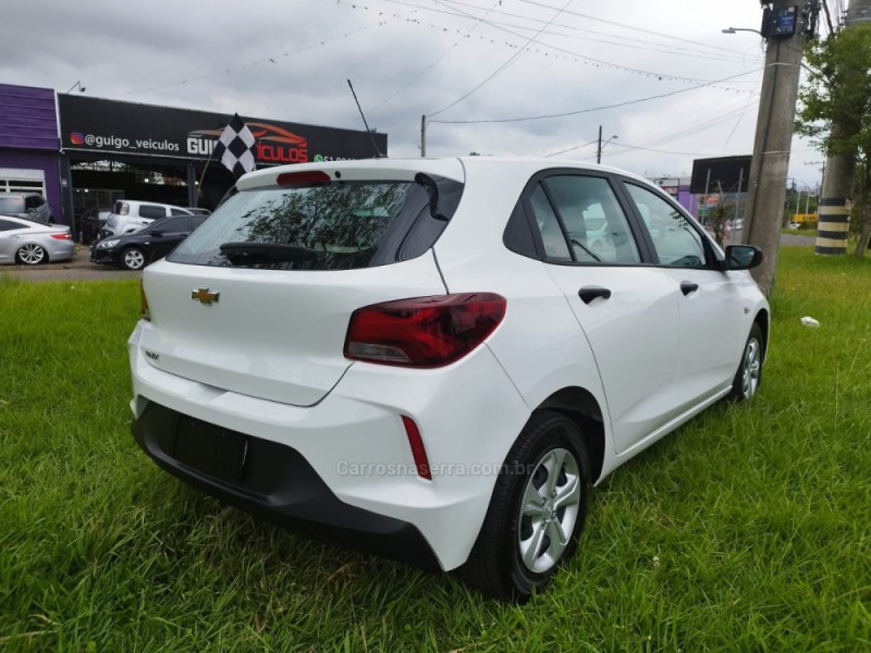 ONIX 1.0 LT1 12V FLEX 4P MANUAL - 2024 - NOVO HAMBURGO
