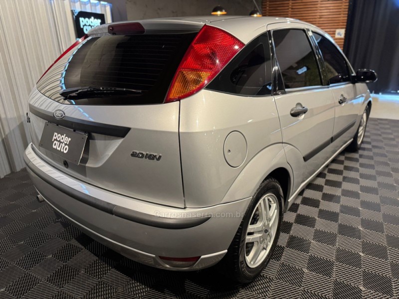 FOCUS 2.0 HA 16V GASOLINA 4P MANUAL - 2006 - FARROUPILHA