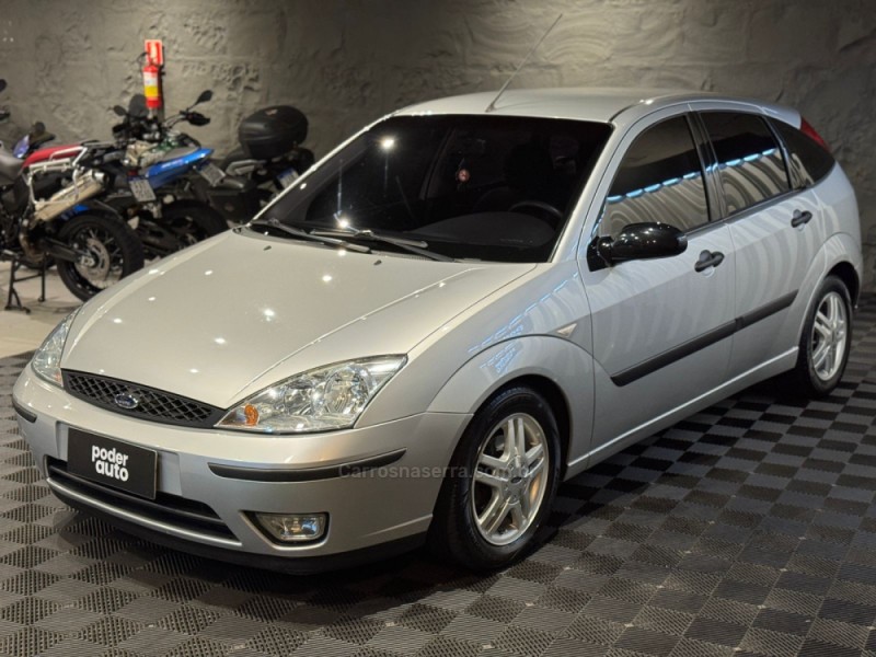 FOCUS 2.0 HA 16V GASOLINA 4P MANUAL - 2006 - FARROUPILHA