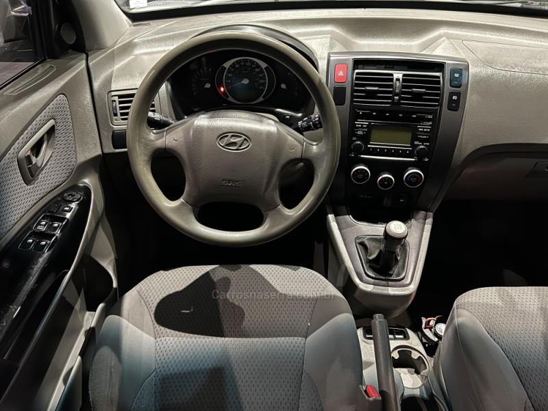 TUCSON 2.0 GL 2WD 16V GASOLINA 4P MANUAL - 2012 - CAXIAS DO SUL