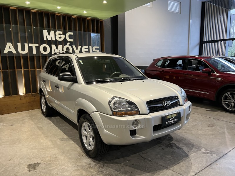 TUCSON 2.0 GL 2WD 16V GASOLINA 4P MANUAL - 2012 - CAXIAS DO SUL