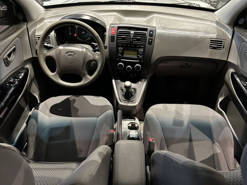 TUCSON 2.0 GL 2WD 16V GASOLINA 4P MANUAL - 2012 - CAXIAS DO SUL