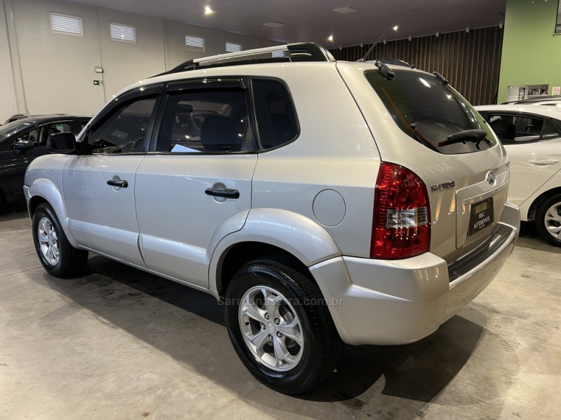 TUCSON 2.0 GL 2WD 16V GASOLINA 4P MANUAL - 2012 - CAXIAS DO SUL