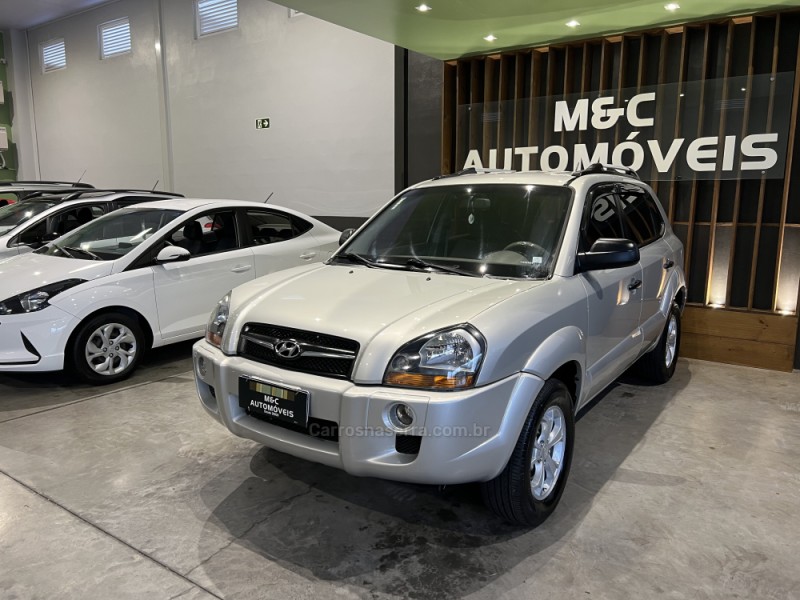 tucson 2.0 gl 2wd 16v gasolina 4p manual 2012 caxias do sul