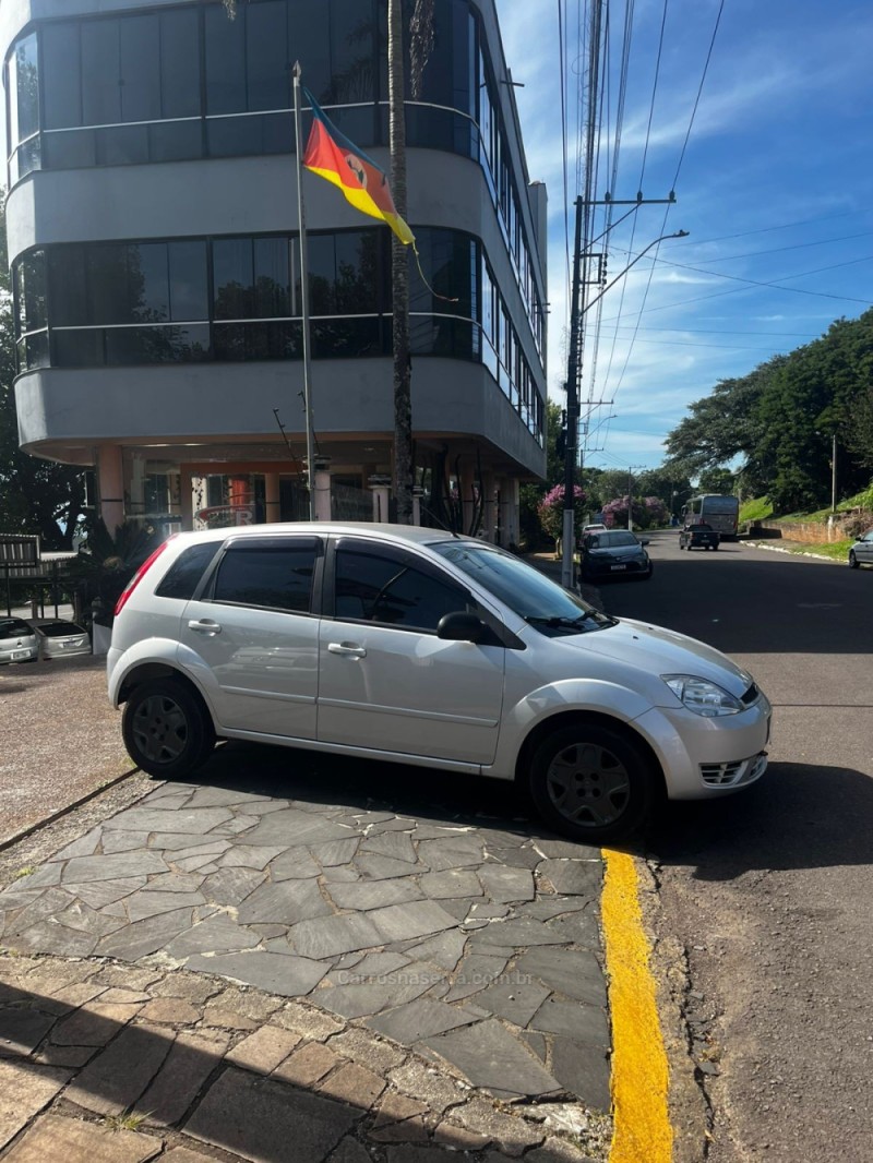 FIESTA 1.0 MPI SUPERCHARGER 8V GASOLINA 4P MANUAL - 2006 - CARLOS BARBOSA