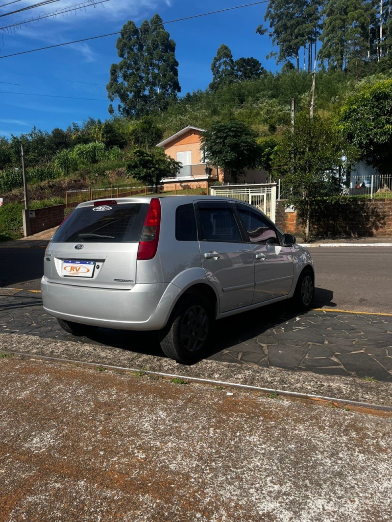 FIESTA 1.0 MPI SUPERCHARGER 8V GASOLINA 4P MANUAL - 2006 - CARLOS BARBOSA