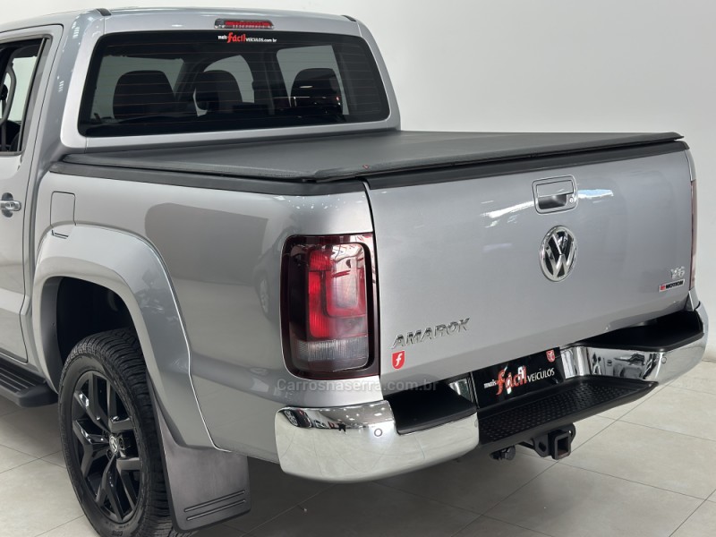 AMAROK 3.0 V6 TDI HIGHLINE CD DIESEL 4MOTION AUTOMÁTICO - 2023 - SANTA CRUZ DO SUL