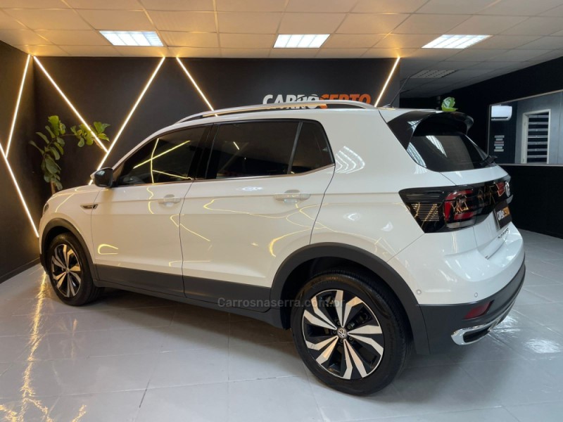 T-CROSS 1.4 HIGHLINE TSI 16V FLEX 4P AUTOMÁTICO - 2021 - NOVO HAMBURGO