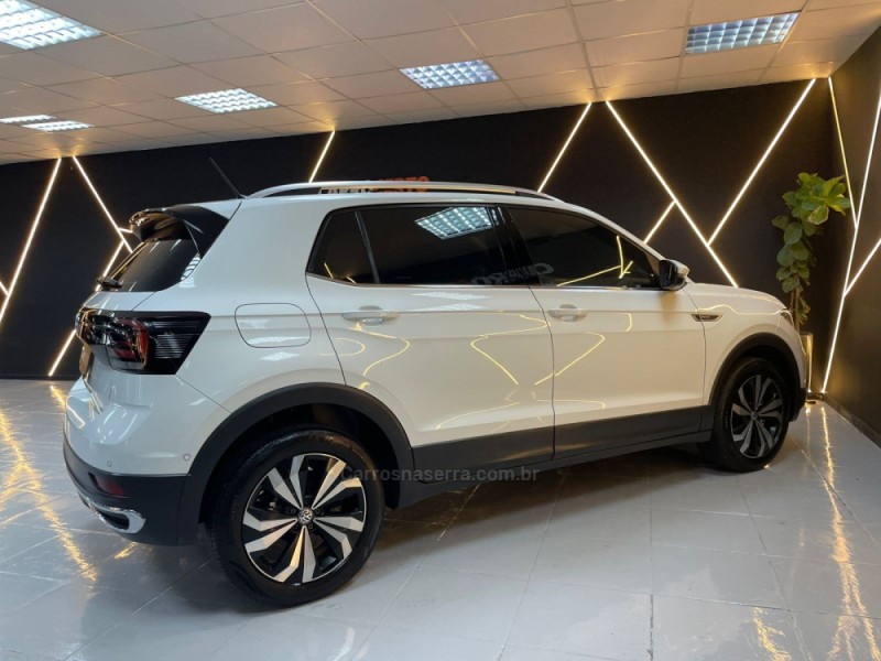 T-CROSS 1.4 HIGHLINE TSI 16V FLEX 4P AUTOMÁTICO - 2021 - NOVO HAMBURGO