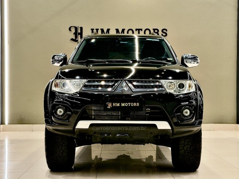 PAJERO DAKAR 3.2 HPE 4X4 7 LUGARES 16V TURBO INTERCOOLER DIESEL 4P AUTOMÁTICO - 2015 - CAXIAS DO SUL