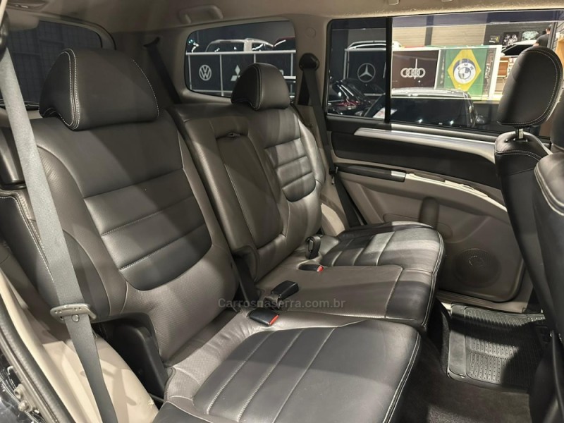 PAJERO DAKAR 3.2 HPE 4X4 7 LUGARES 16V TURBO INTERCOOLER DIESEL 4P AUTOMÁTICO - 2015 - CAXIAS DO SUL