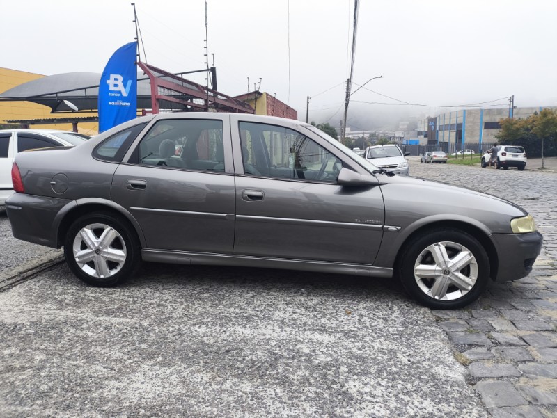 VECTRA 2.0 MPFI EXPRESSION 8V 140CV FLEX 4P MANUAL - 2005 - FARROUPILHA
