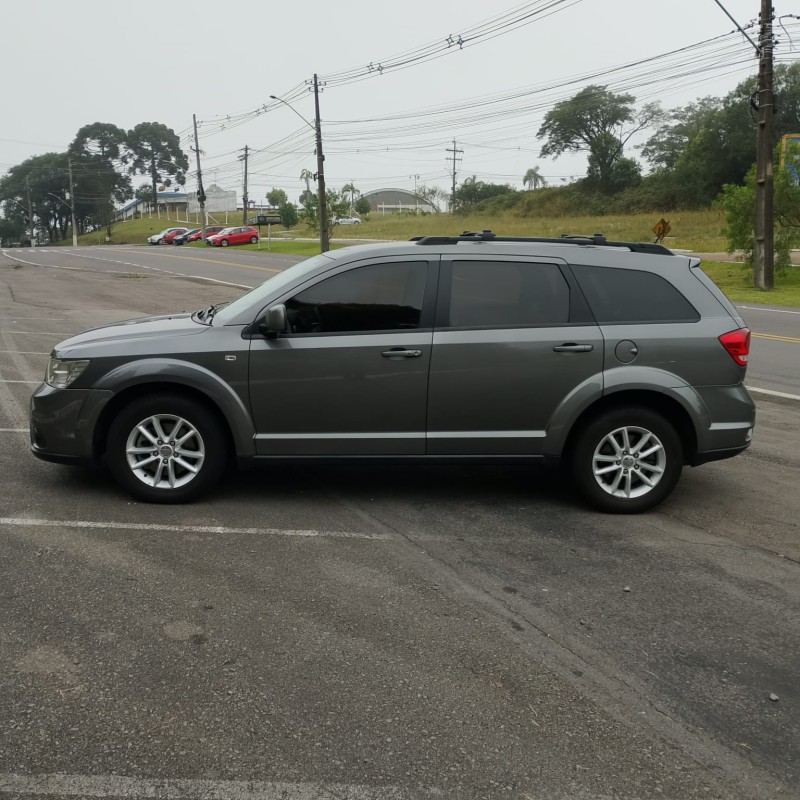 JOURNEY 3.6 SXT V6 GASOLINA 4P AUTOMÁTICO - 2013 - FARROUPILHA