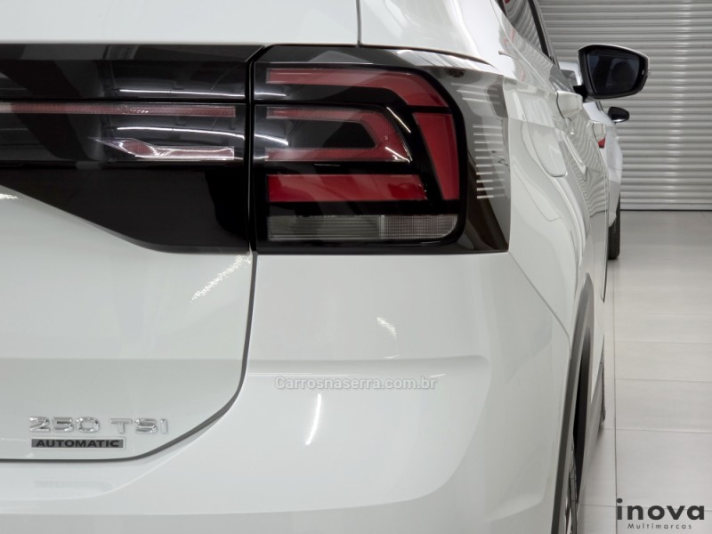 T-CROSS 1.4 HIGHLINE TSI 16V FLEX 4P AUTOMÁTICO - 2019 - NOVO HAMBURGO