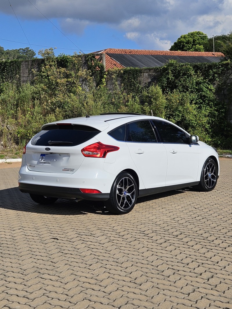 FOCUS 2.0 TITANIUM PLUS HATCH 16V FLEX 4P AUTO - 2016 - GARIBALDI