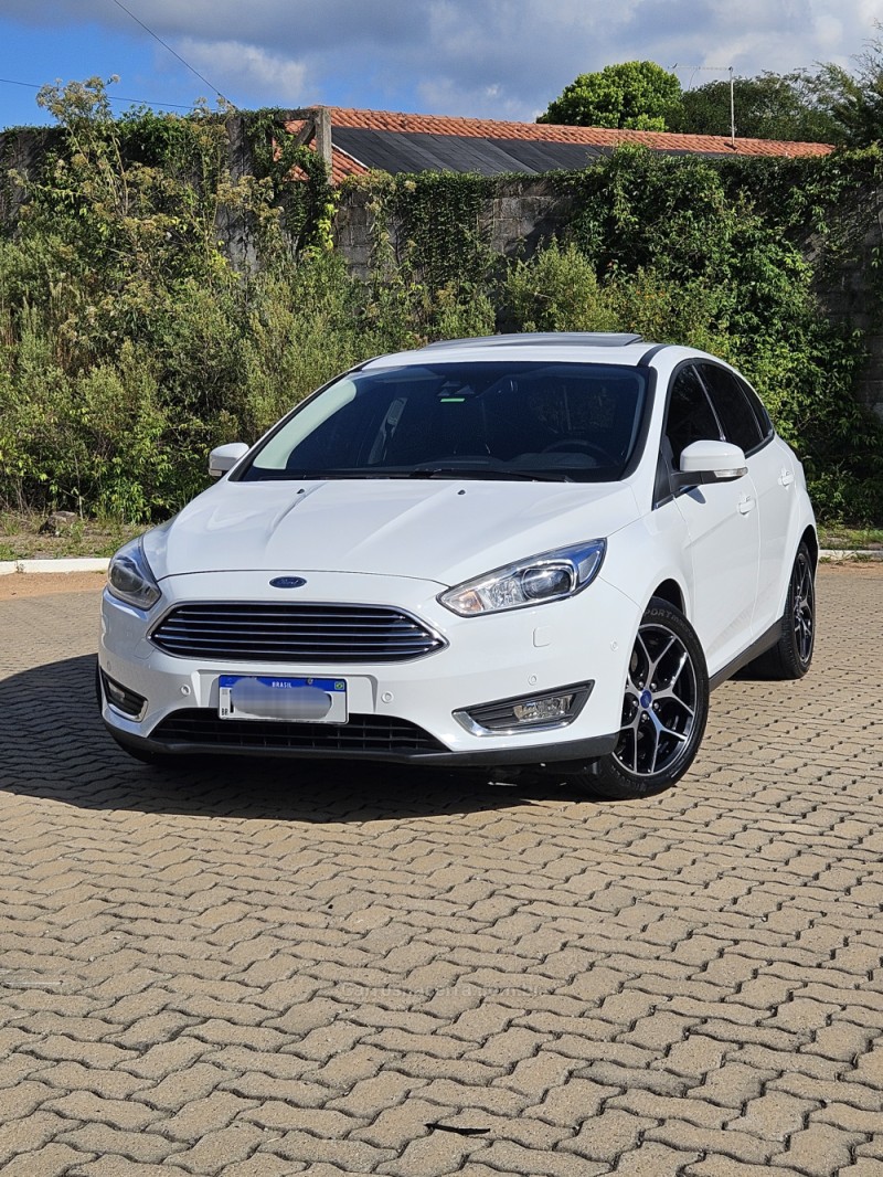 FOCUS 2.0 TITANIUM PLUS HATCH 16V FLEX 4P AUTO - 2016 - GARIBALDI