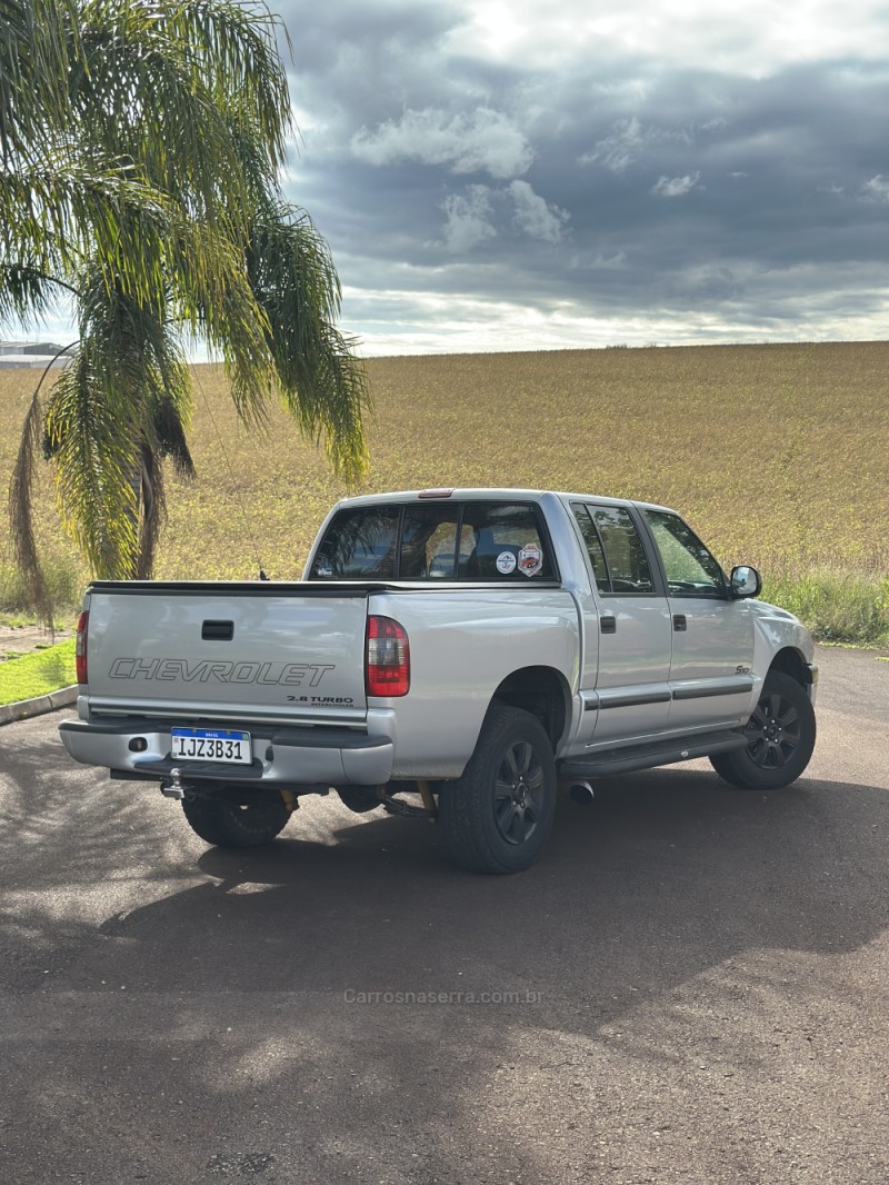 S10 2.8 4X2 CS 12V TURBO INTERCOOLER DIESEL 2P MANUAL - 2001 - CAXIAS DO SUL