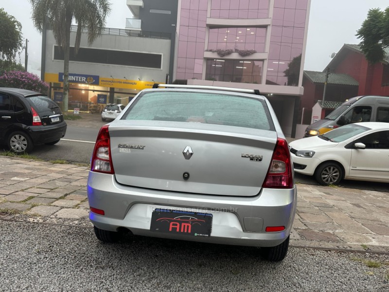 LOGAN 1.0 AUTHENTIQUE 16V FLEX 4P MANUAL - 2011 - CAXIAS DO SUL