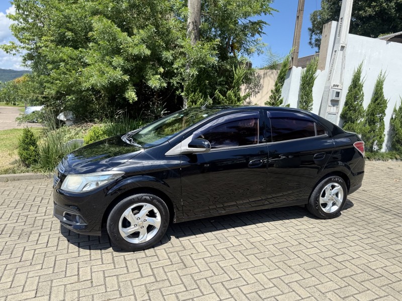 PRISMA 1.0 MPFI LT 8V FLEX 4P MANUAL - 2013 - FELIZ