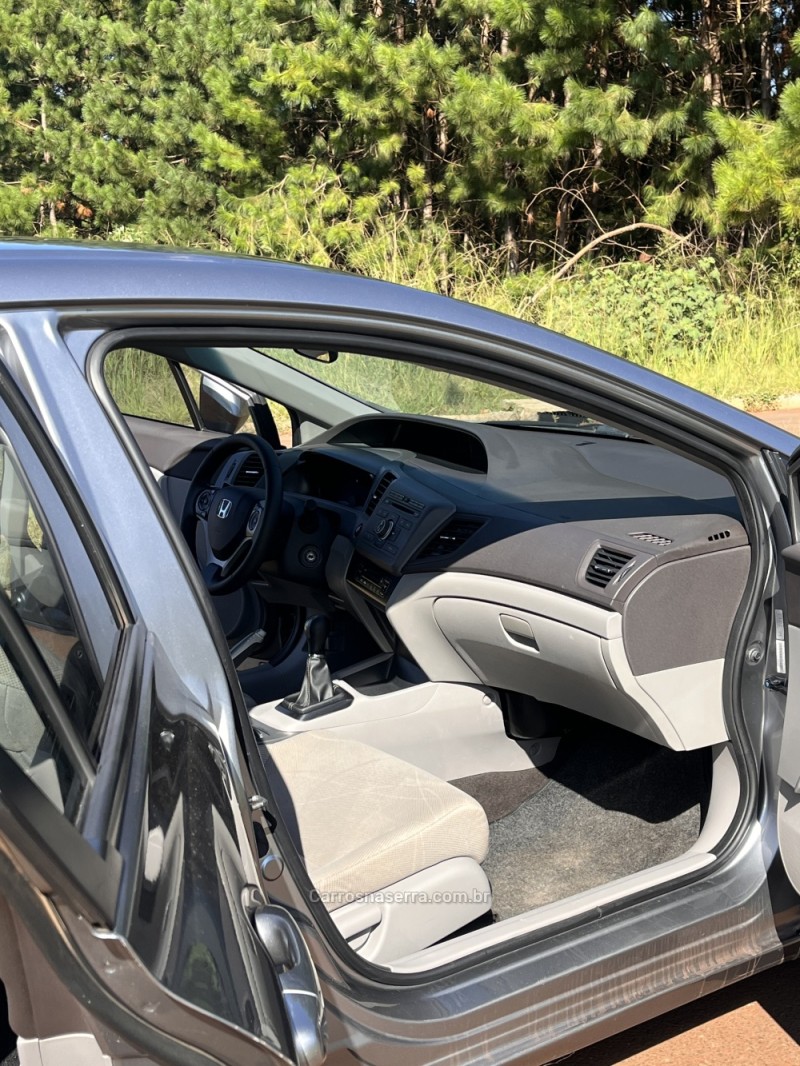 CIVIC 1.8 LXS 16V GASOLINA 4P MANUAL - 2014 - CAXIAS DO SUL