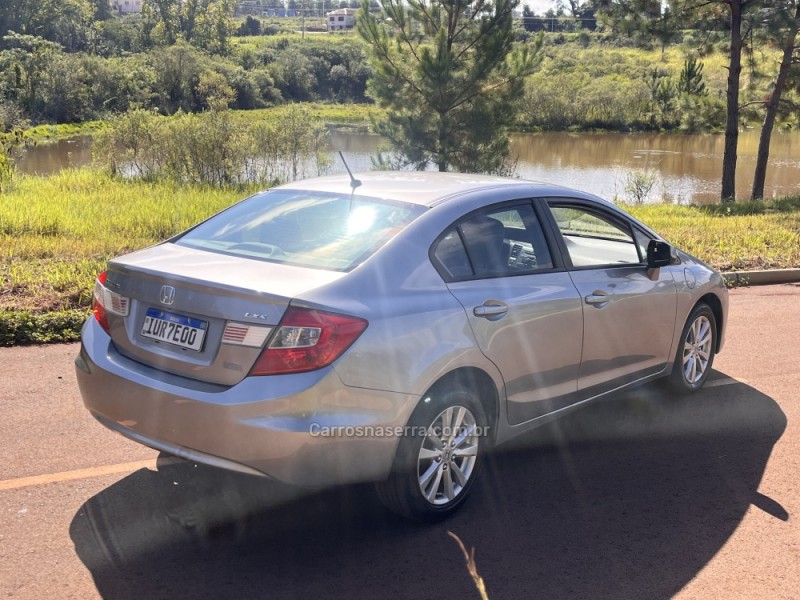 CIVIC 1.8 LXS 16V GASOLINA 4P MANUAL - 2014 - CAXIAS DO SUL
