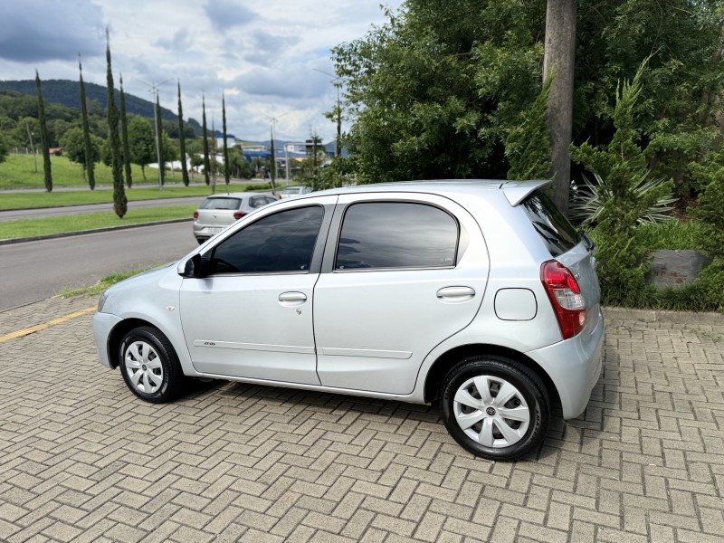 ETIOS 1.3 X 16V FLEX 4P MANUAL - 2015 - FELIZ