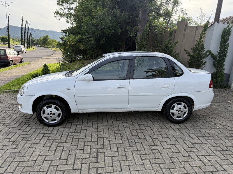 CLASSIC 1.0 MPFI LS 8V FLEX 4P MANUAL - 2012 - FELIZ