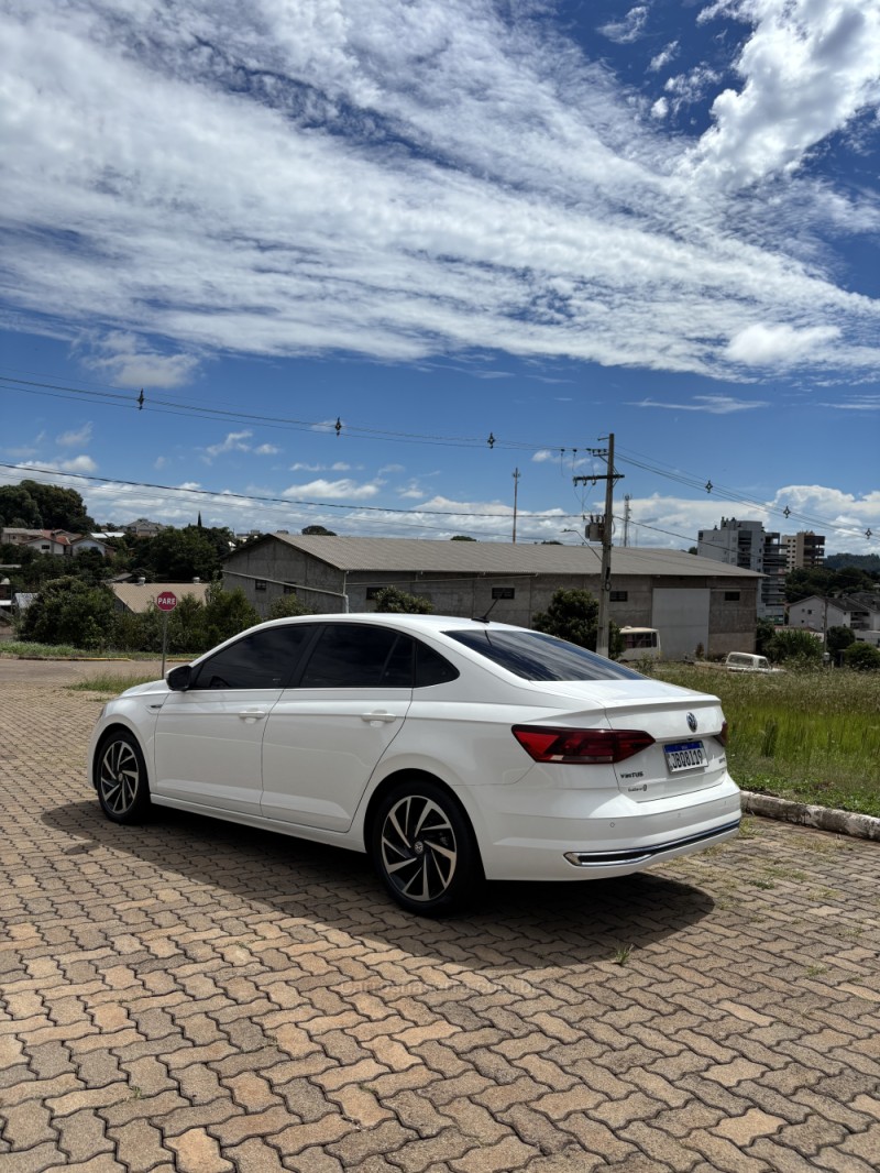 VIRTUS 1.0 200 TSI HIGHLINE AUTOMÁTICO - 2022 - CAXIAS DO SUL