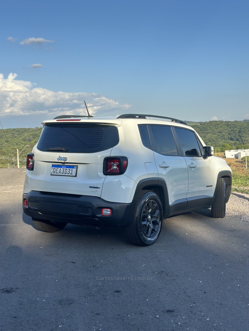 RENEGADE 1.8 16V FLEX LONGITUDE 4P AUTOMÁTICO - 2016 - CAXIAS DO SUL
