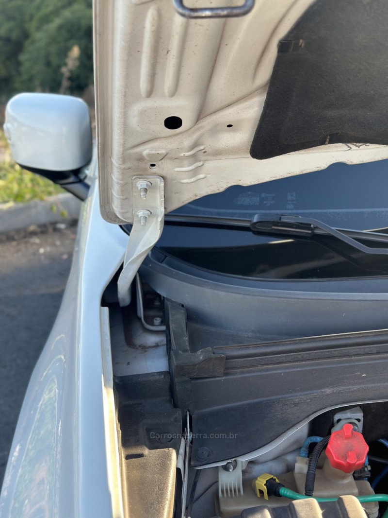 RENEGADE 1.8 16V FLEX LONGITUDE 4P AUTOMÁTICO - 2016 - CAXIAS DO SUL