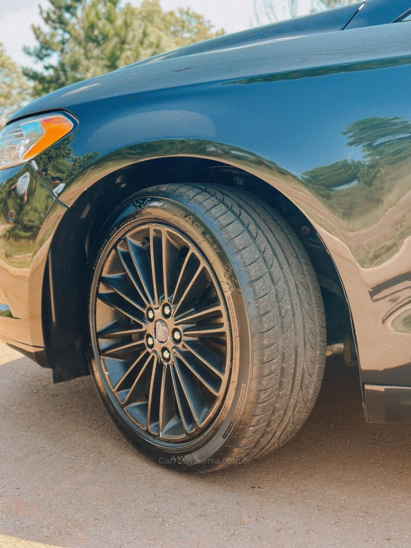 FUSION 2.0 TITANIUM AWD 16V GASOLINA 4P AUTOMÁTICO - 2013 - CAXIAS DO SUL