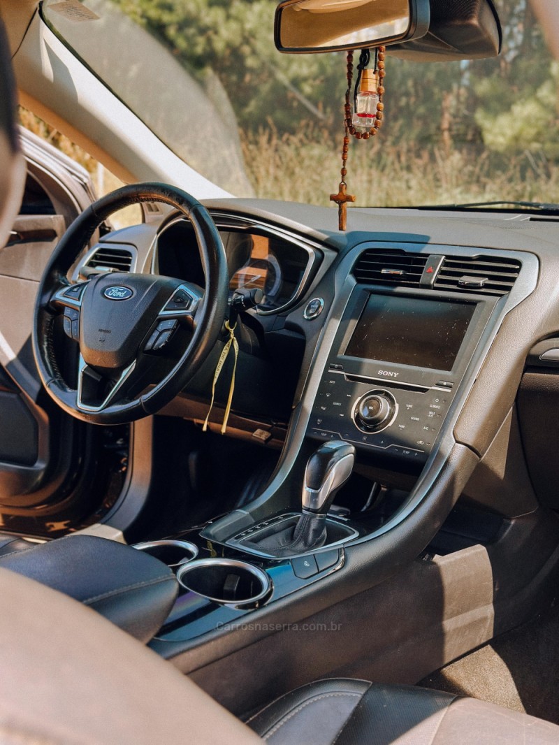 FUSION 2.0 TITANIUM AWD 16V GASOLINA 4P AUTOMÁTICO - 2013 - CAXIAS DO SUL