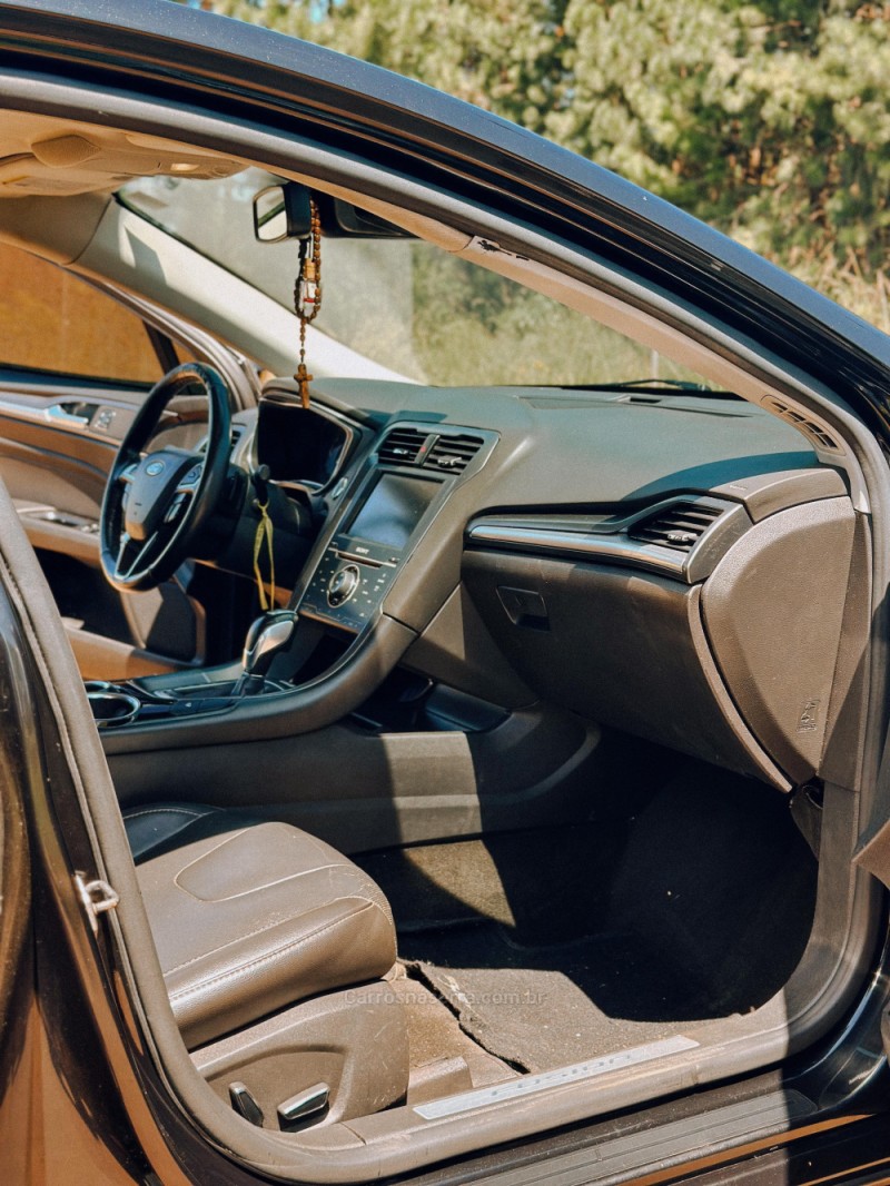 FUSION 2.0 TITANIUM AWD 16V GASOLINA 4P AUTOMÁTICO - 2013 - CAXIAS DO SUL