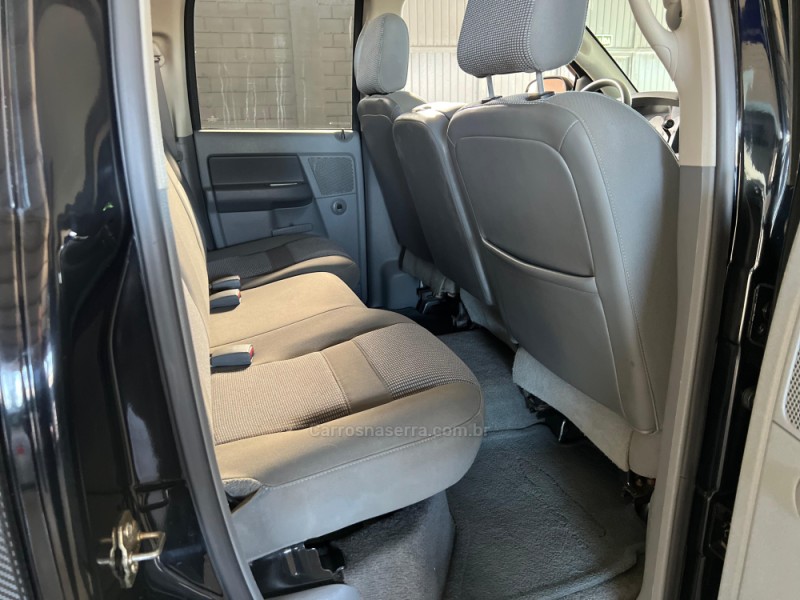 RAM 5.9 2500 SLT 4X4 CD I6 24V TURBO DIESEL 4P AUTOMÁTICO - 2006 - CAXIAS DO SUL