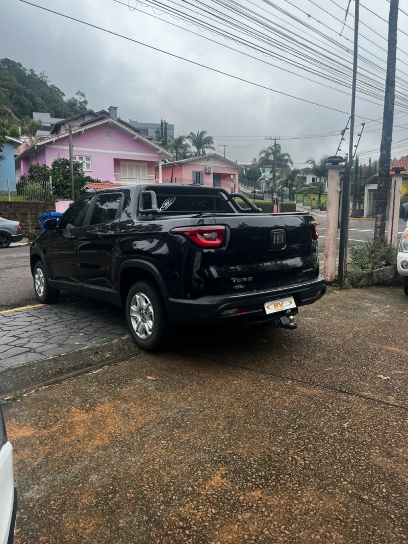 TORO 1.8 16V ENDURANCE FLEX 4P MANUAL - 2021 - CARLOS BARBOSA