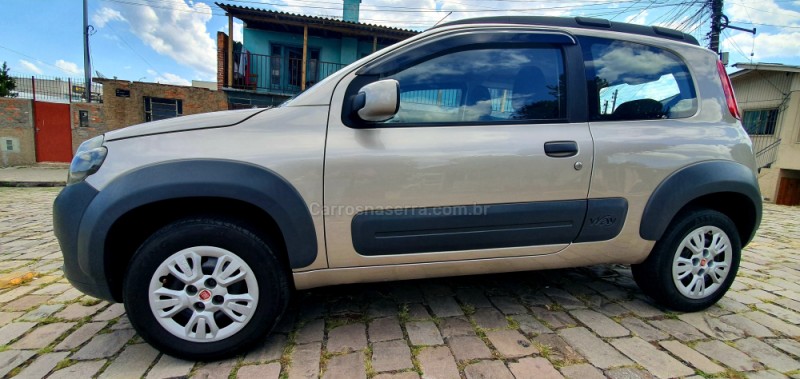 UNO 1.0 EVO WAY 8V FLEX 2P MANUAL - 2012 - CAXIAS DO SUL
