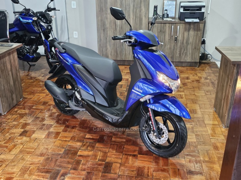 FLUO 125 ABS  - 2025 - CAMPO BOM