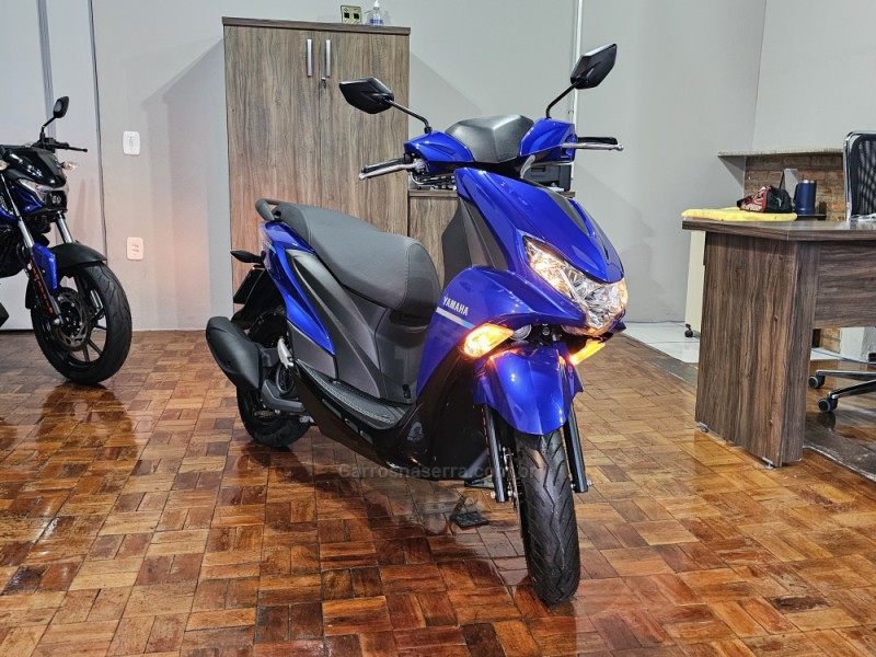 FLUO 125 ABS  - 2025 - CAMPO BOM